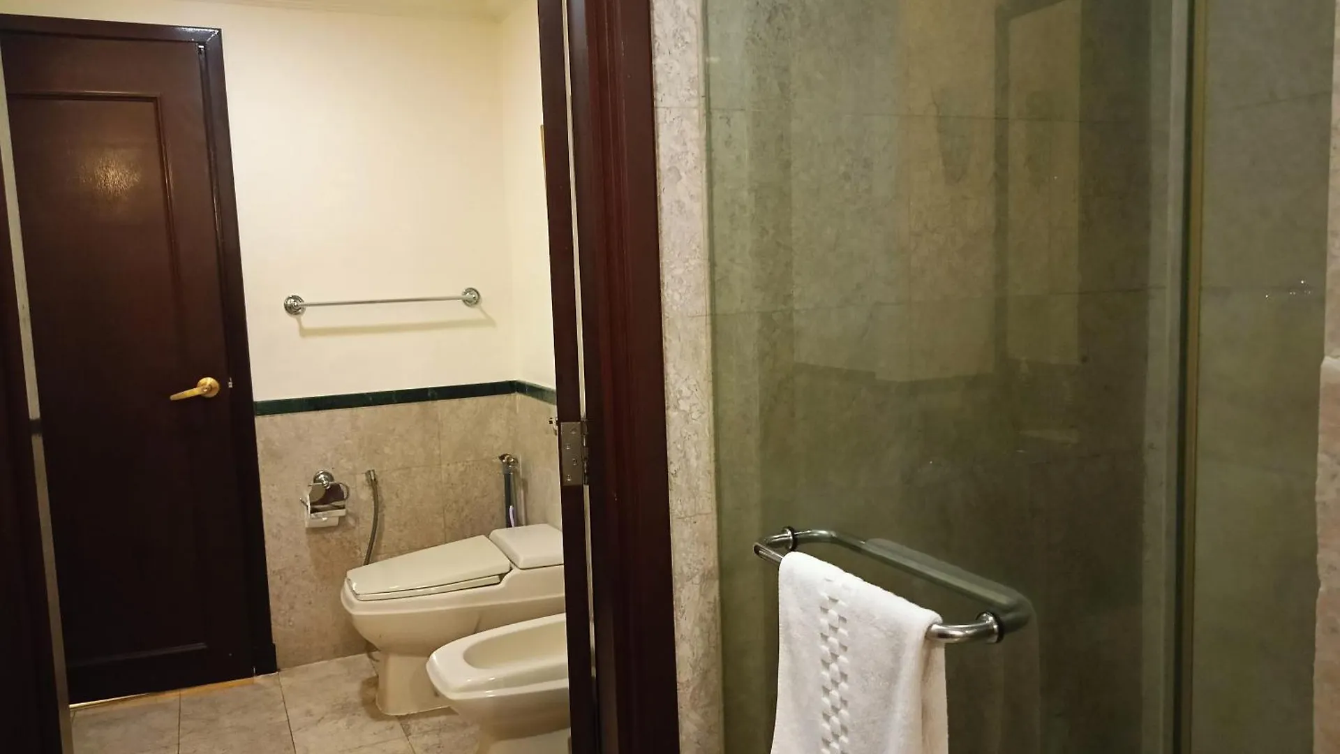 New Golden Sky Service Suite At Times Square Kuala Lumpur 0*,